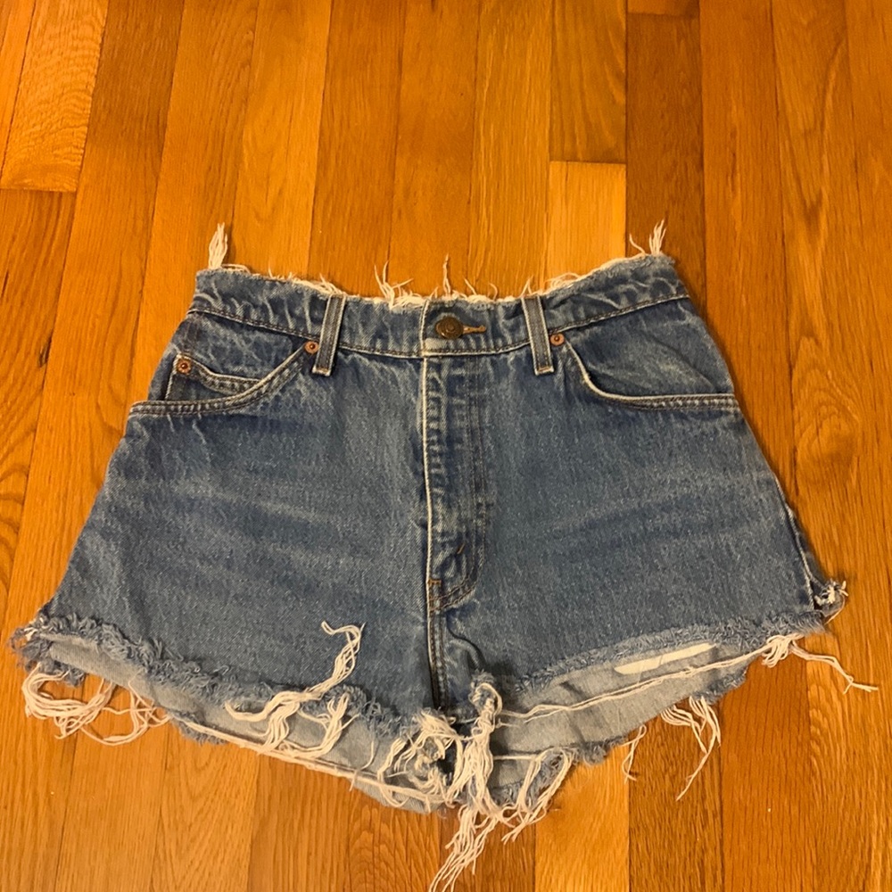 Vintage Levi Jean shorts W30 high waisted